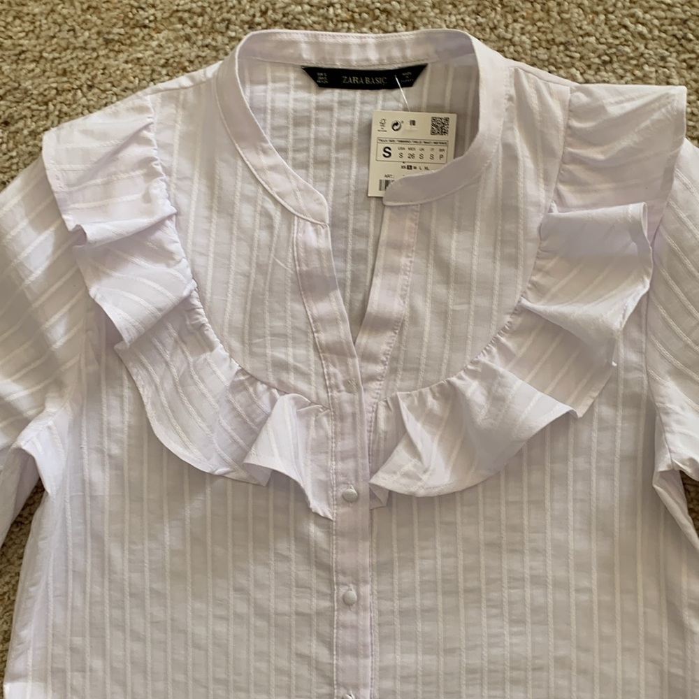 ZARA Top w/Ruffles